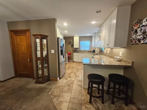 2985 N Bend Rd, Cincinnati, OH 45239 photo 10
