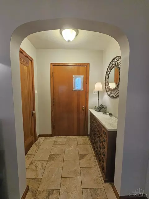 2985 N Bend Rd, Cincinnati, OH 45239 photo 5