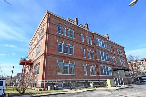 Exterior - 1615 Chase Ave, Cincinnati, OH 45223 photo 9 of 10