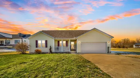 35 Nicholas Dr, Peebles, OH 45660