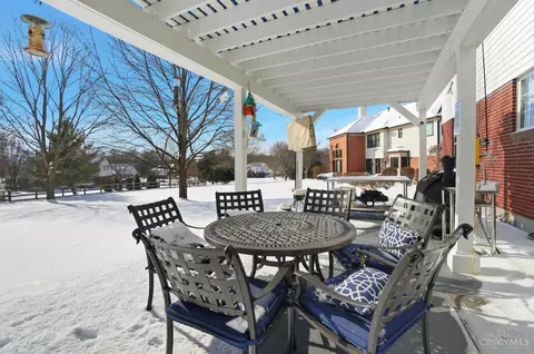 Exterior - 689 Bostwick Ct, Cincinnati, OH 45244 photo 5 of 13