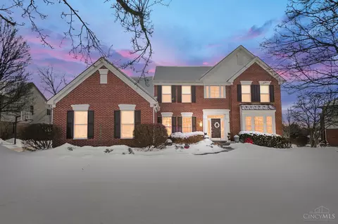 Exterior - 689 Bostwick Ct, Cincinnati, OH 45244 photo 3 of 13