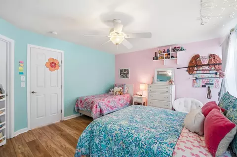 Bedroom - 689 Bostwick Ct, Cincinnati, OH 45244 photo 9 of 11