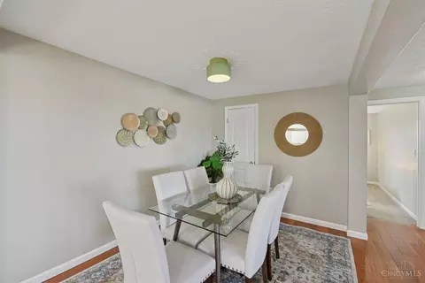 Dining - 1535 Stephens Rd, Hamilton Township, OH 45039 photo 3 of 4