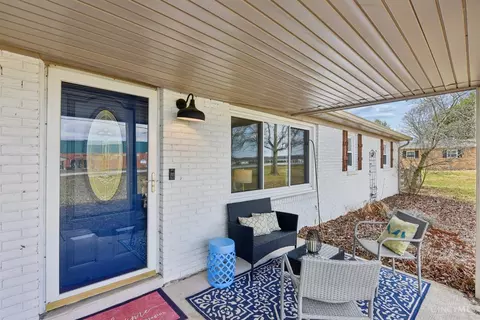 Exterior - 1535 Stephens Rd, Hamilton Township, OH 45039 photo 2 of 13