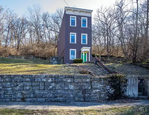 2722 Wagner St, Cincinnati, OH 45225