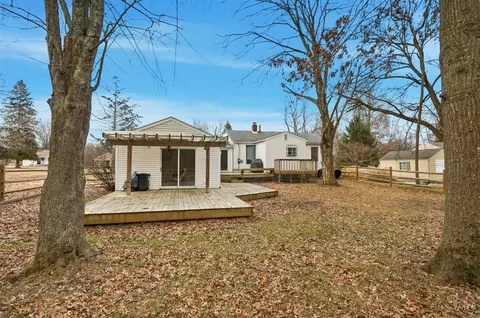 Exterior - 3833 Bennett Rd, Cincinnati, OH 45245 photo 17 of 21