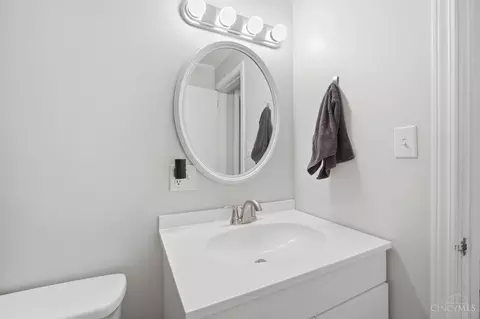 Bath - 3833 Bennett Rd, Cincinnati, OH 45245 photo 2 of 3