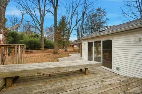 Exterior - 3833 Bennett Rd, Cincinnati, OH 45245 photo 9 of 21