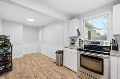 Kitchen - 3833 Bennett Rd, Cincinnati, OH 45245 photo 3 of 6