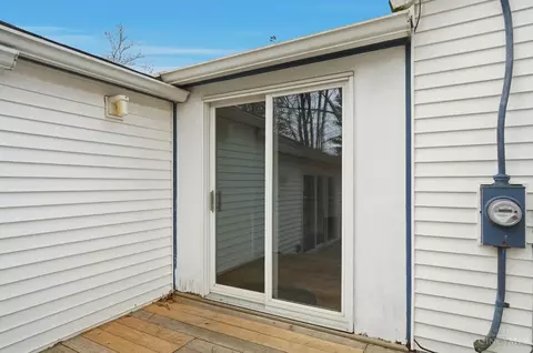 Exterior - 3833 Bennett Rd, Cincinnati, OH 45245 photo 3 of 21