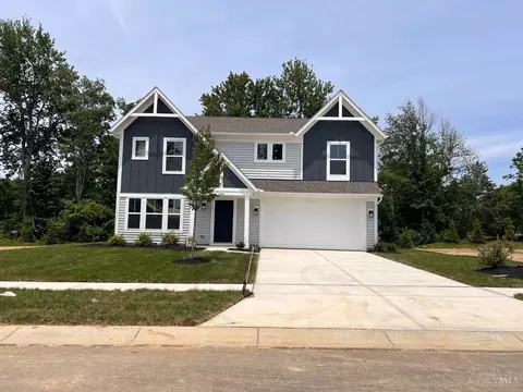 1204 Buxton Oaks Dr, Amelia, OH 45102