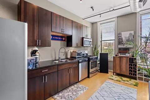 1202 Main St, Cincinnati, OH 45202 photo 3