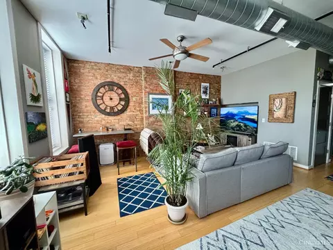 1202 Main St, Cincinnati, OH 45202 photo 4