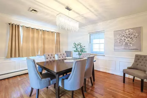 Dining - 7968 State Rd, Cincinnati, OH 45255 photo 3 of 3