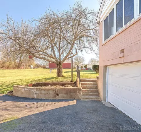 Exterior - 7968 State Rd, Cincinnati, OH 45255 photo 4 of 8