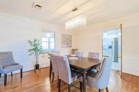 Dining - 7968 State Rd, Cincinnati, OH 45255 photo 2 of 3