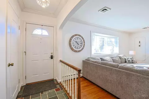 Entry Way - 7968 State Rd, Cincinnati, OH 45255 photo 1 of 3