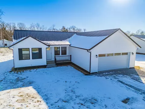 186 Market St, West Union, OH 45693