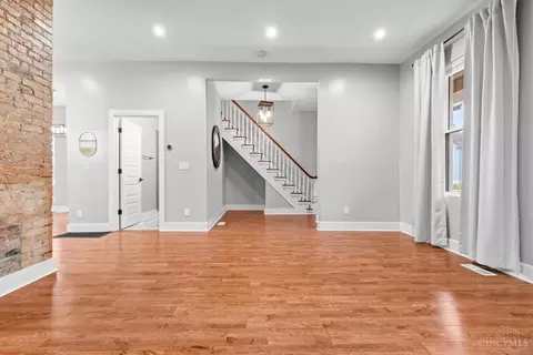 3014 Cleinview Ave, Cincinnati, OH 45206 photo 9