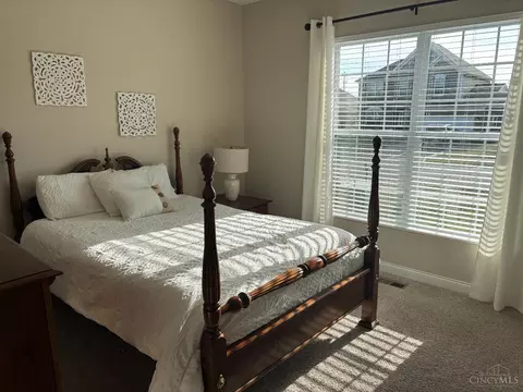 Bedroom - 1294 Clemente Ct, Batavia, OH 45103 photo 3 of 3