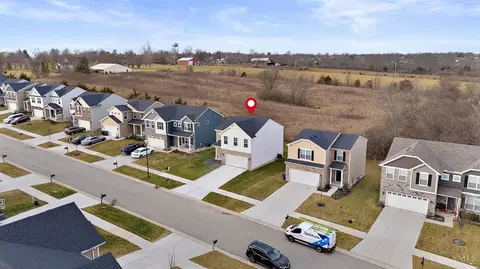 View/Area - 2857 Pine Leaf Ct, Hamilton, OH 45013 photo 3 of 4
