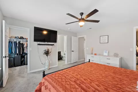 Bedroom - 2857 Pine Leaf Ct, Hamilton, OH 45013 photo 2 of 4