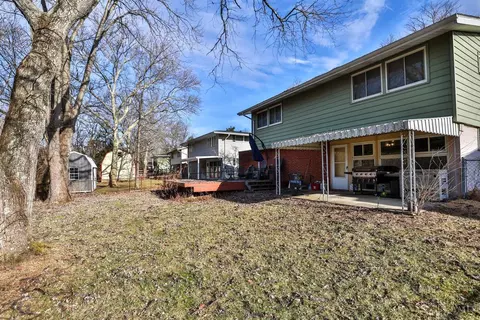 Exterior - 835 Cascade Rd, Forest Park, OH 45240 photo 9 of 11