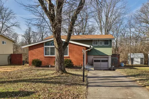Exterior - 835 Cascade Rd, Forest Park, OH 45240 photo 2 of 11