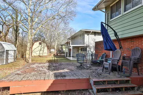 Exterior - 835 Cascade Rd, Forest Park, OH 45240 photo 5 of 11