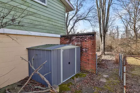 Exterior - 835 Cascade Rd, Forest Park, OH 45240 photo 10 of 11