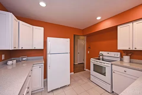 7670 Styrax Ln, Cincinnati, OH 45236 photo 13
