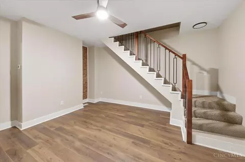 Living - 142 Clifton Ave, Cincinnati, OH 45202 photo 1 of 2
