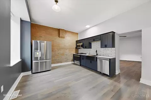Kitchen - 142 Clifton Ave, Cincinnati, OH 45202 photo 1 of 2