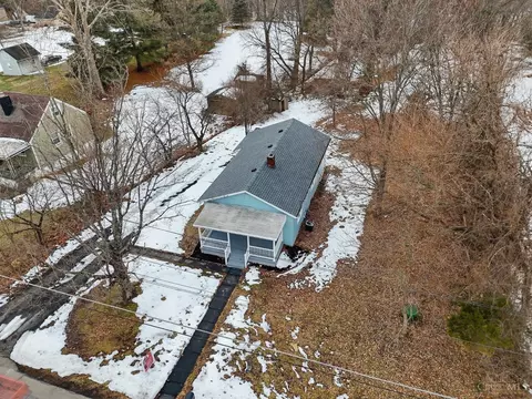View/Area - 9469 Beech Dr, Cincinnati, OH 45231 photo 3 of 5