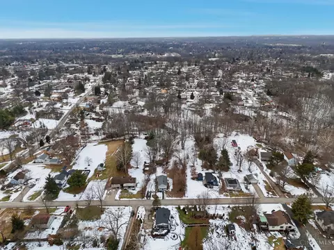 View/Area - 9469 Beech Dr, Cincinnati, OH 45231 photo 4 of 5
