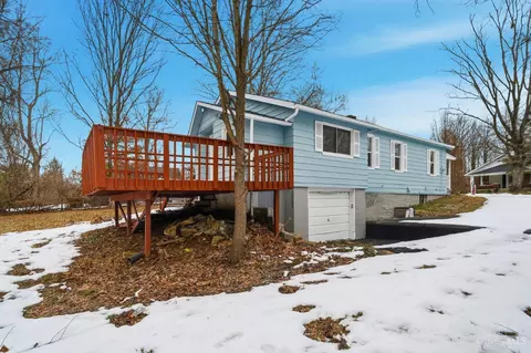 Exterior - 9469 Beech Dr, Cincinnati, OH 45231 photo 9 of 13