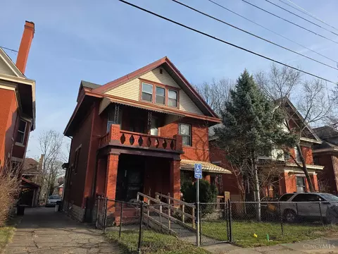 2228 Maplewood Ave, Cincinnati, OH 45219