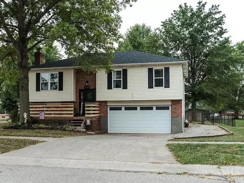 104 Circle Dr, Harrison, OH 45030