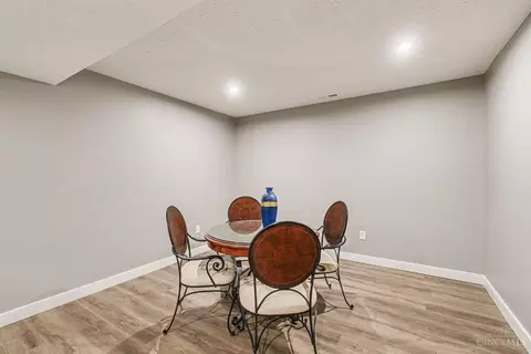 Dining - 2311 Sir Barton Dr, Morrow, OH 45152 photo 2 of 3