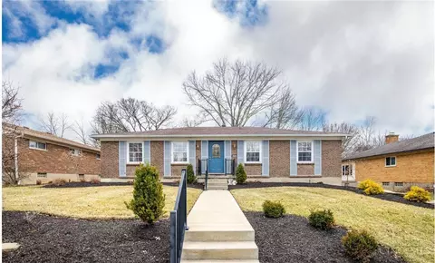 7235 Pickway Dr, Cincinnati, OH 45233