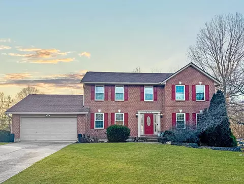 3733 Maplebrooke Ln, Amelia, OH 45102