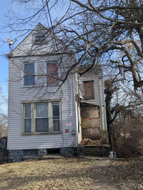3556 Eden Ave, Cincinnati, OH 45229
