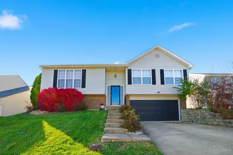 2505 Foxcove Ct, Cincinnati, OH 45211