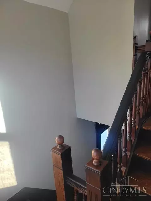 Entry Way - 325 Sharon Rd, Glendale, OH 45246 photo 1 of 1