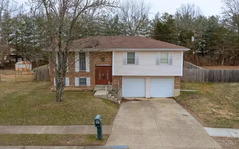 1023 Glendale Dr, Batavia, OH 45103