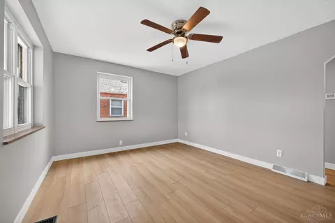 Living - 2258 Hunt Rd, Reading, OH 45215 photo 1 of 5