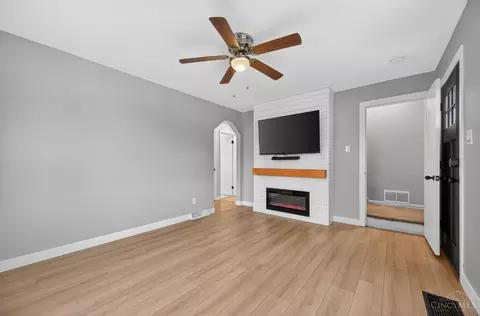 Living - 2258 Hunt Rd, Reading, OH 45215 photo 5 of 5