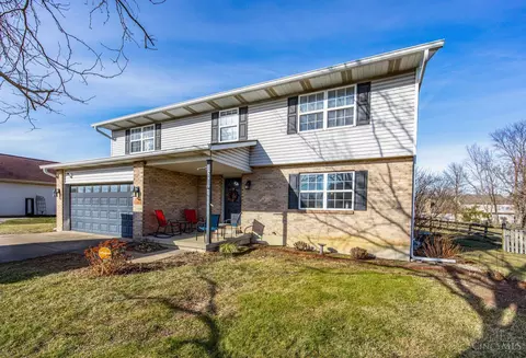 4110 Hickory View Dr, Hamilton, OH 45011