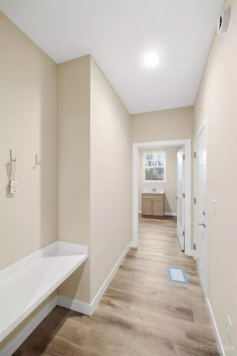 Entry Way - 5312 Dora Ave, Cincinnati, OH 45227 photo 6 of 8
